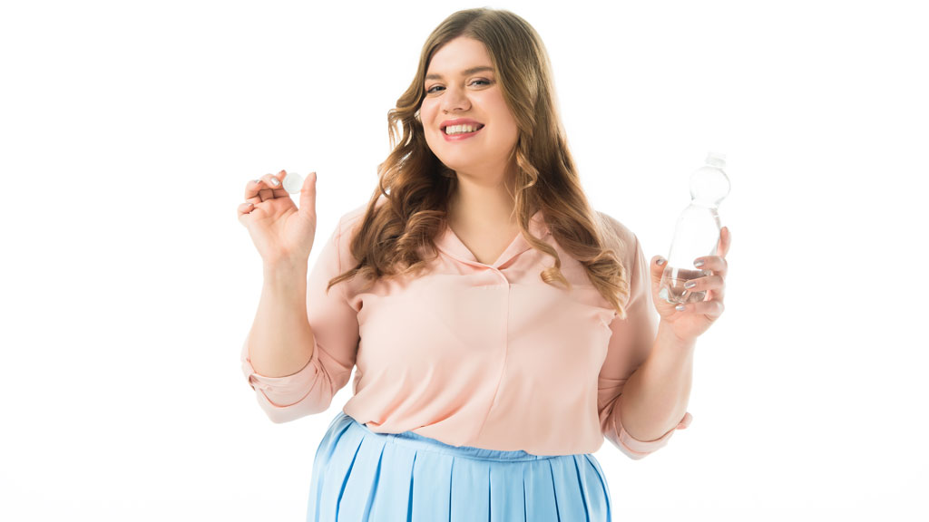 Kurvige Frau im Rock